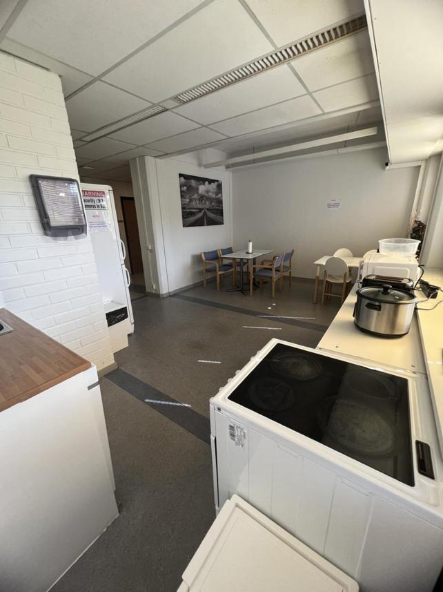 Office House Services 066 Vandrarhem